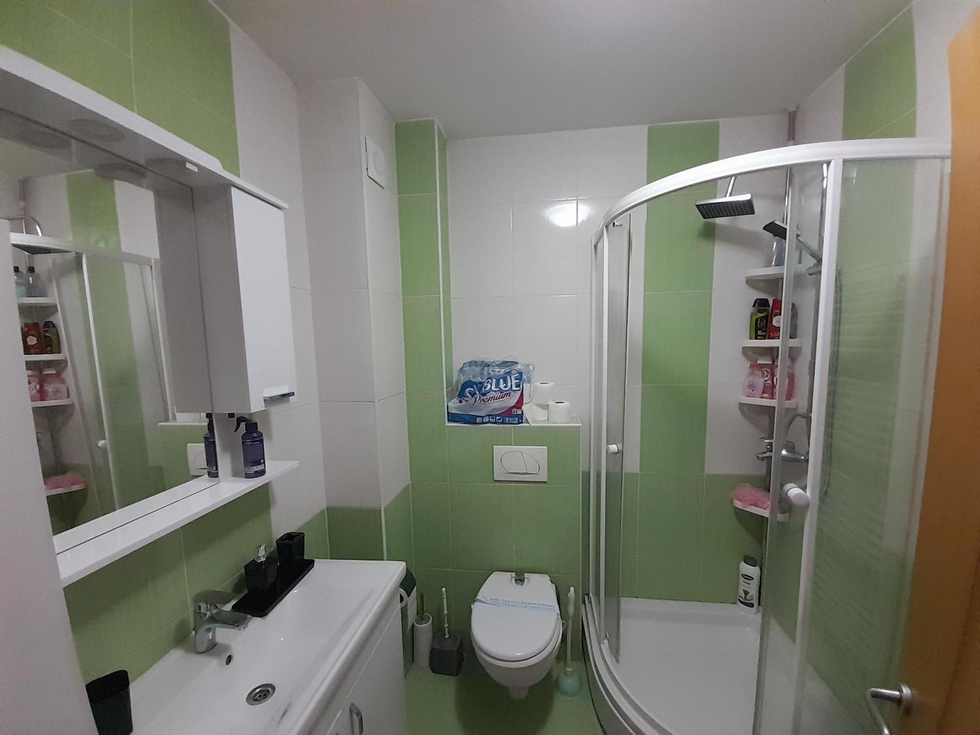 Lux Neom Apartman, Stup, Apartment