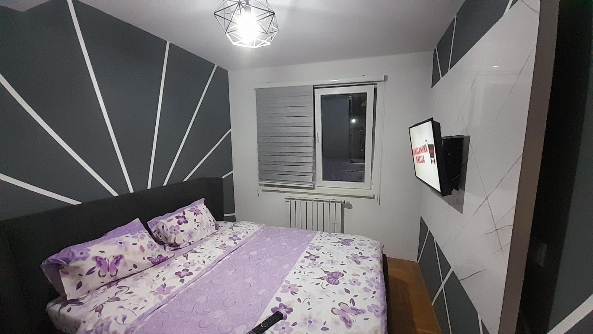 Lux Neom Apartman, Stup, SJJ